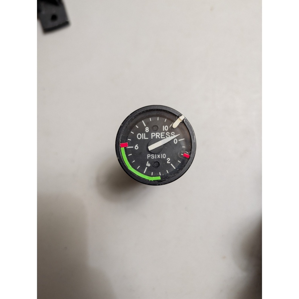 General Aero Products Corp Flight Gauge‎ Oil Pressure Indicator P/N 1500-2